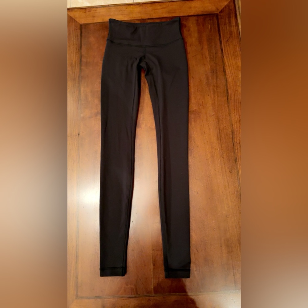 Lululemon black leggings